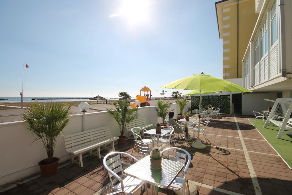 Hotel Belvedere Spiaggia Rimini Zewnętrze zdjęcie
